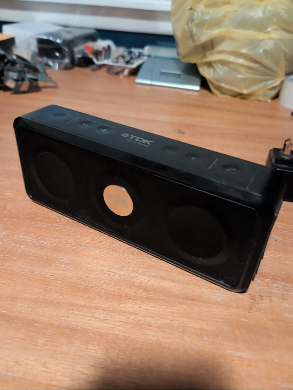 TDK Life on Record Trek Max A33 Black Wireless Bluetooth Weatherproof Speaker - Picture 4 of 5